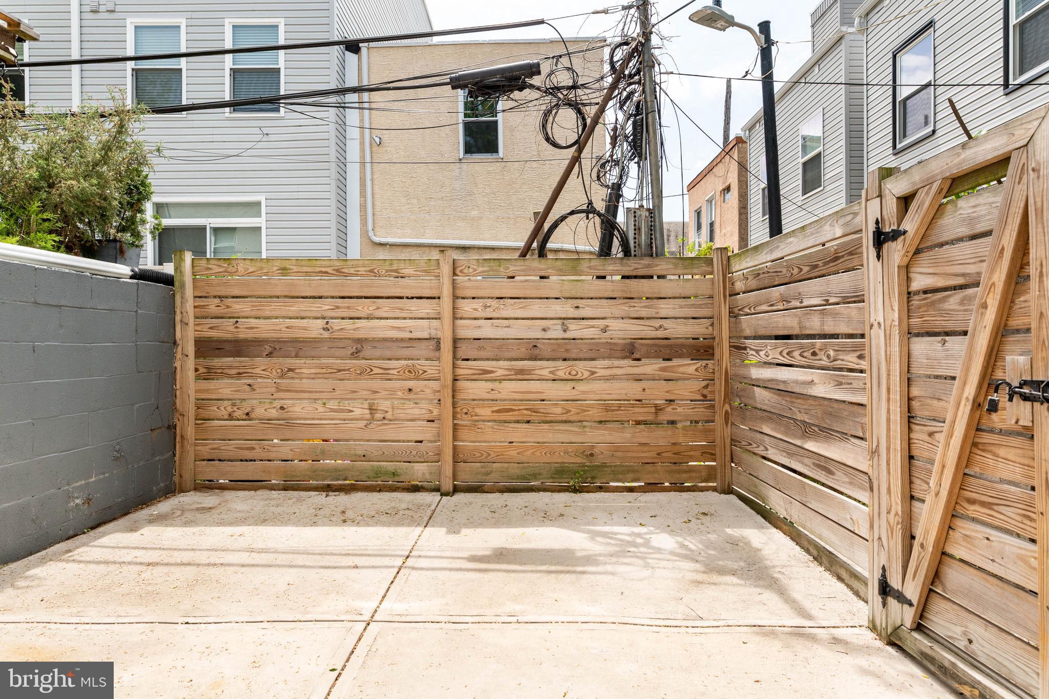 POINT BREEZE - Residential