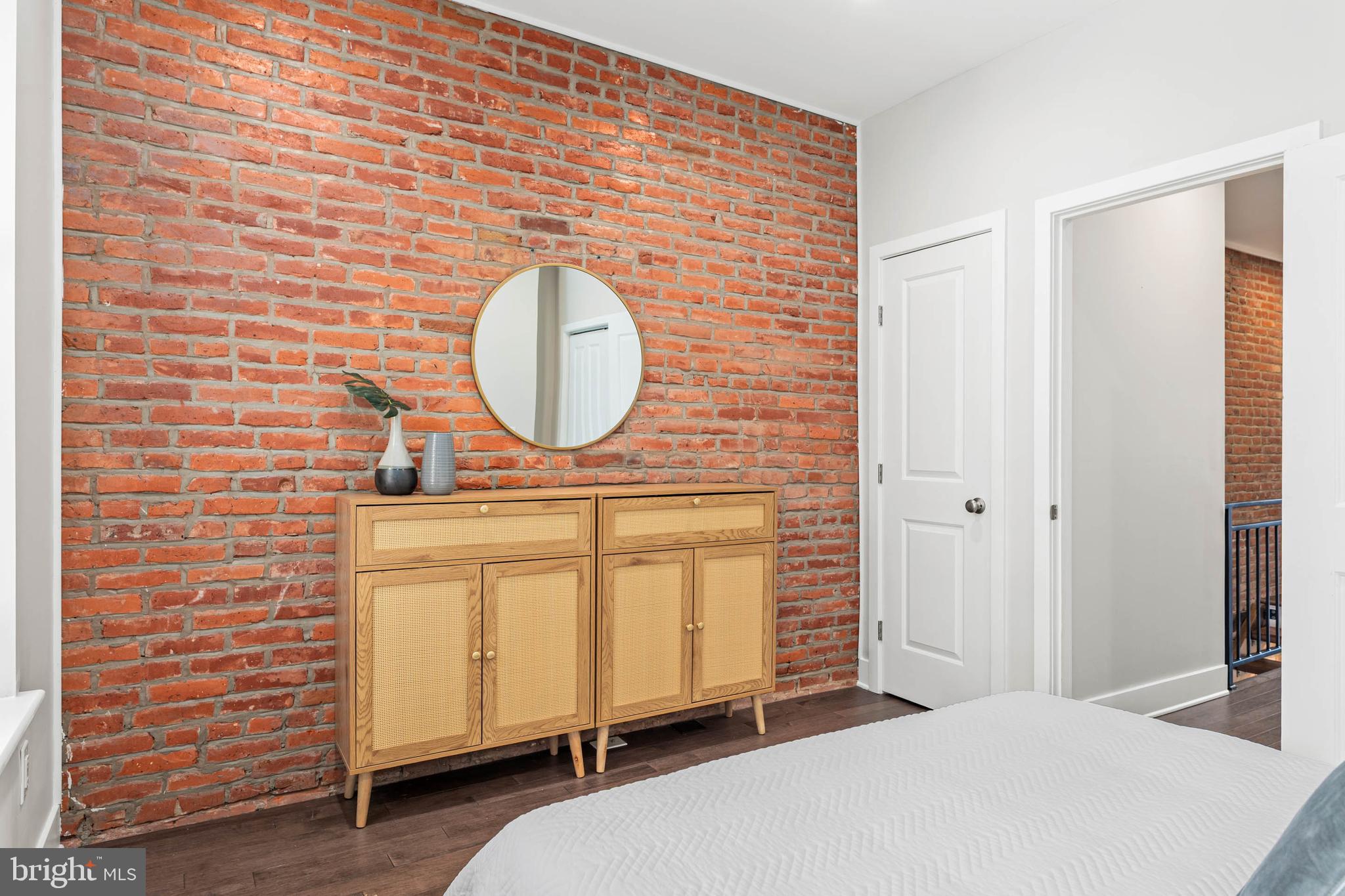 POINT BREEZE - Residential