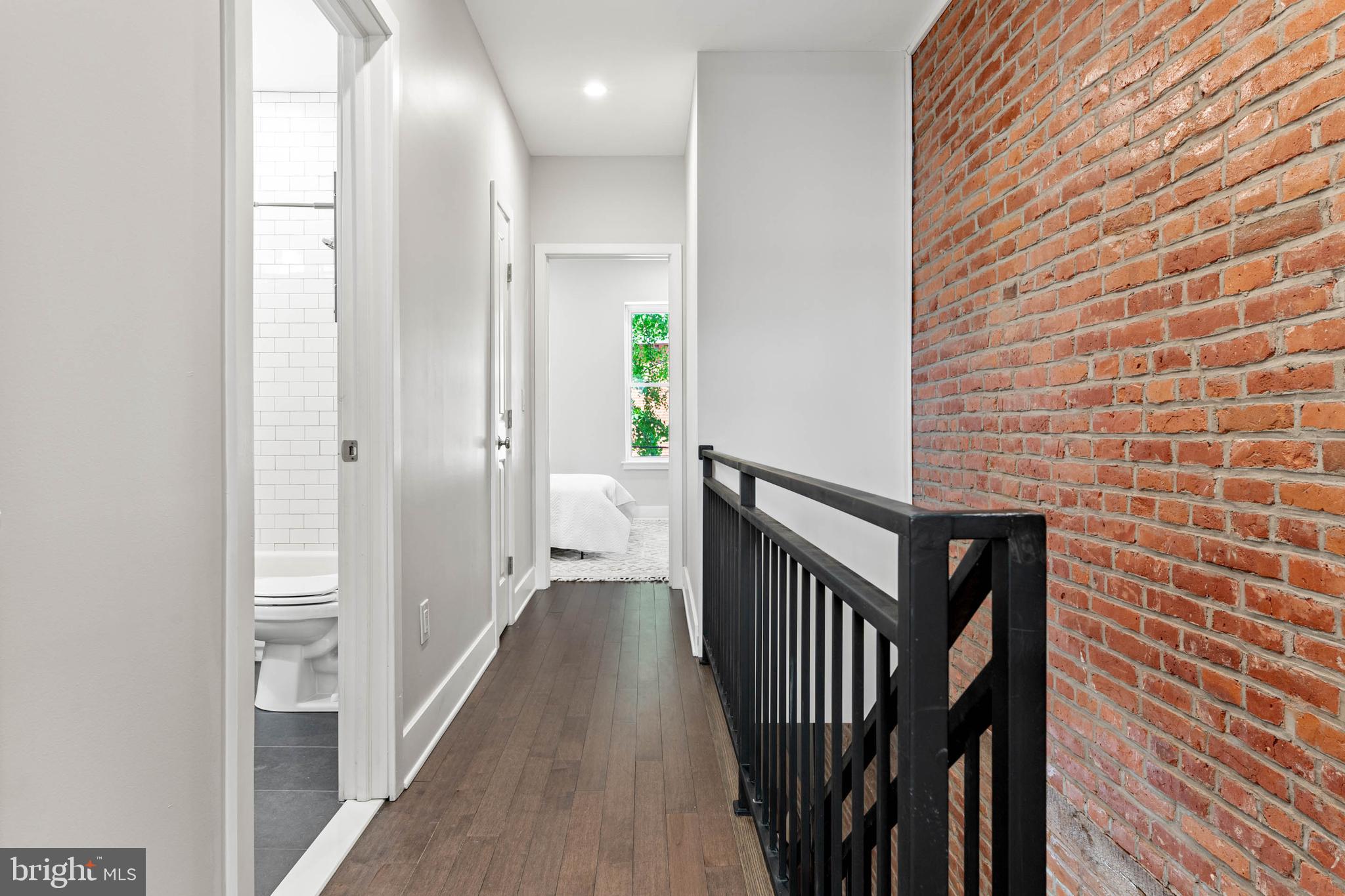 POINT BREEZE - Residential