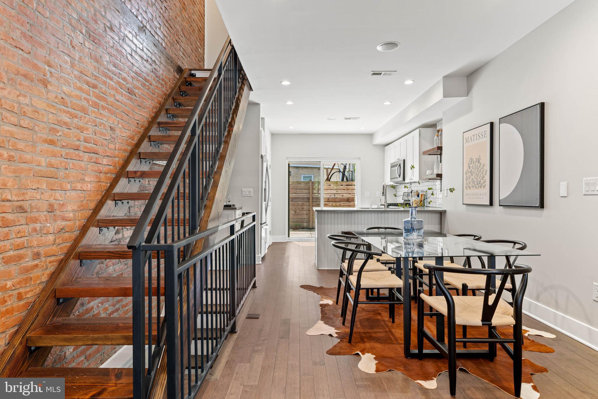 POINT BREEZE - Residential