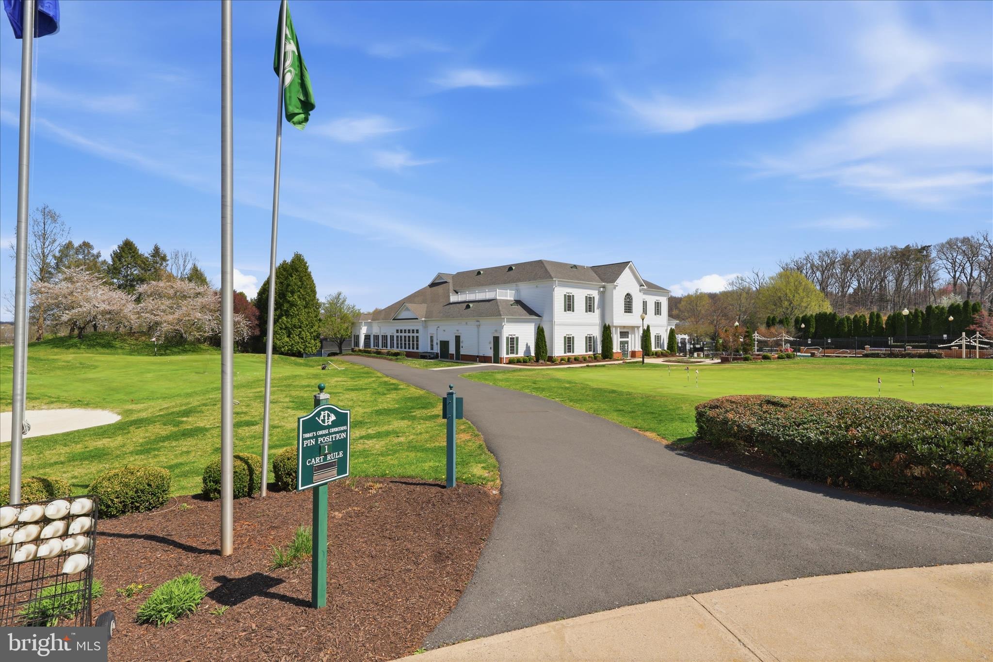 HERITAGE HUNT - Residential