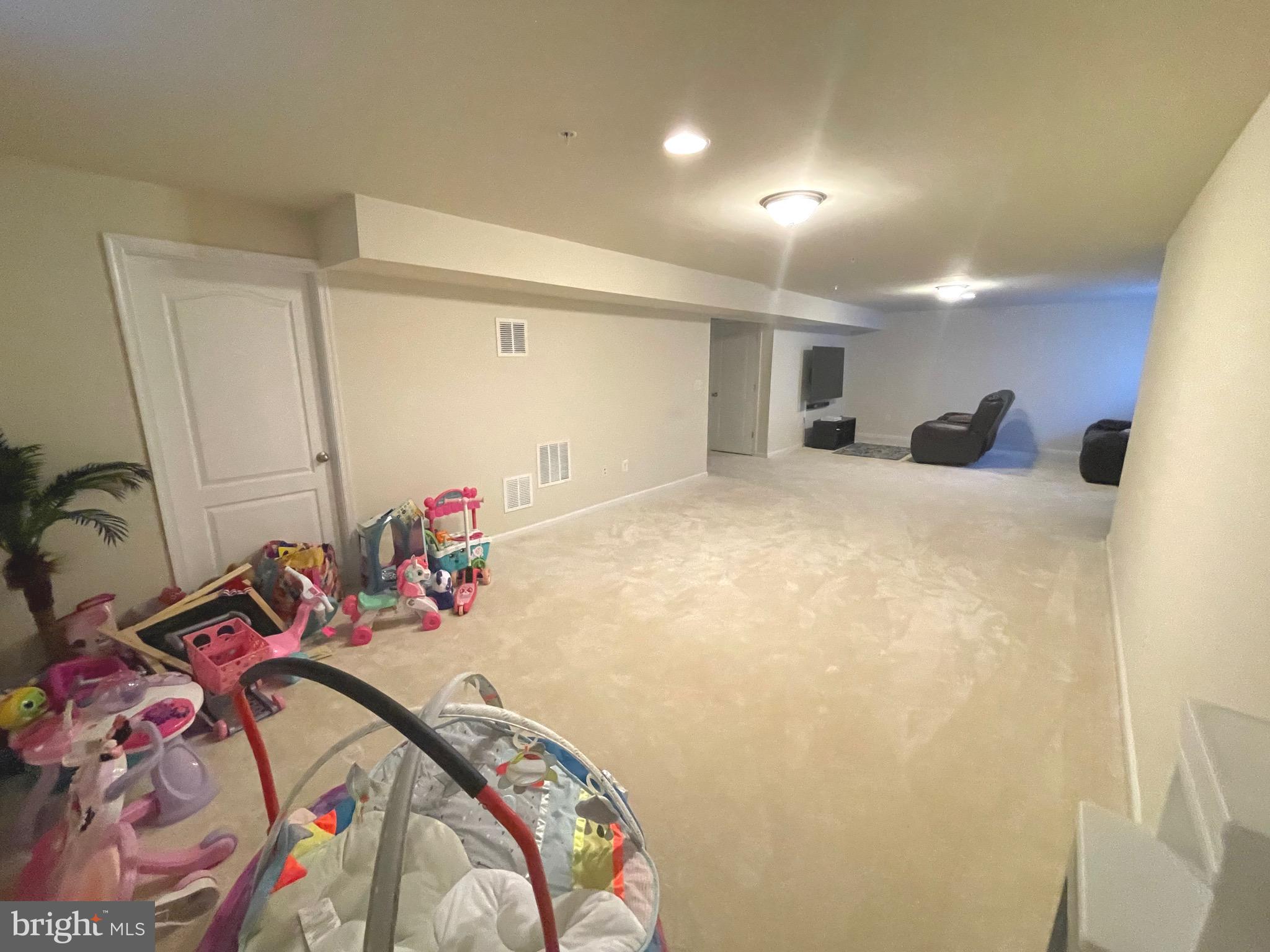 MARSHALL GROVE ESTATES - Residential