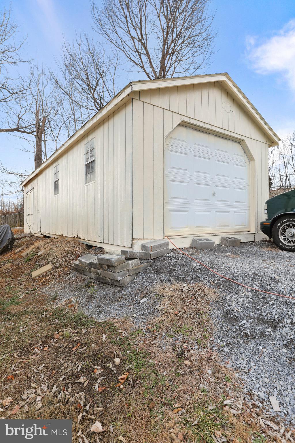 CROWN POINTE - Residential