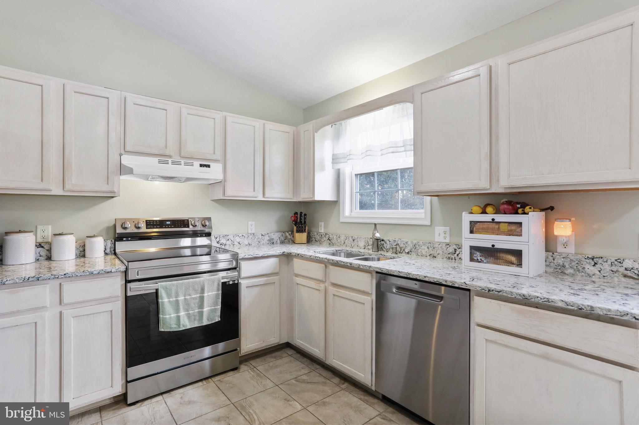 CROWN POINTE - Residential