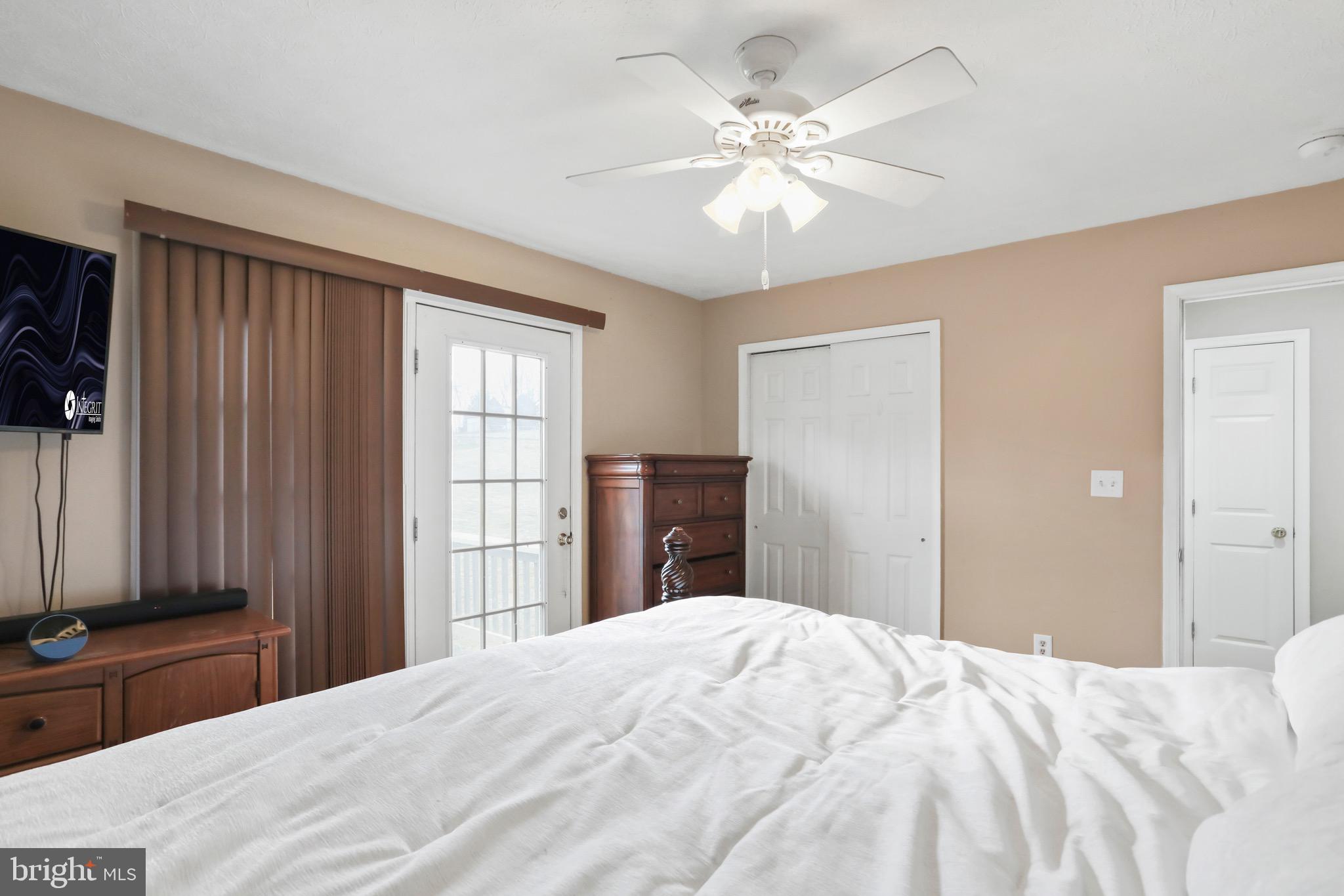 CROWN POINTE - Residential