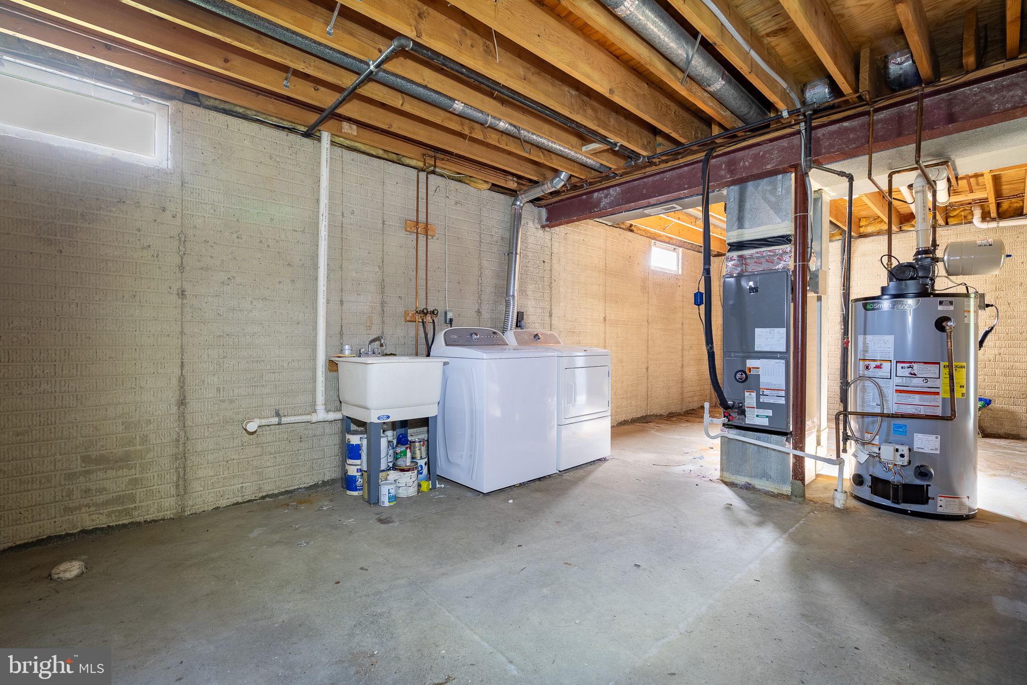 SILVER SPRING STATION - Residential