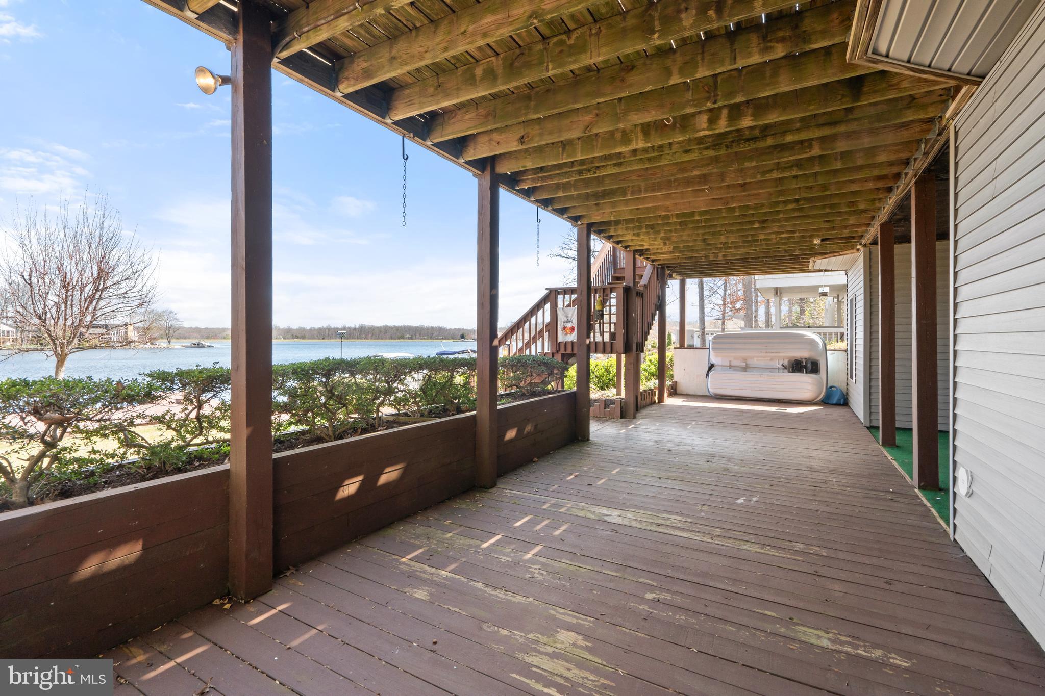 LAKE OF THE WOODS - Residential