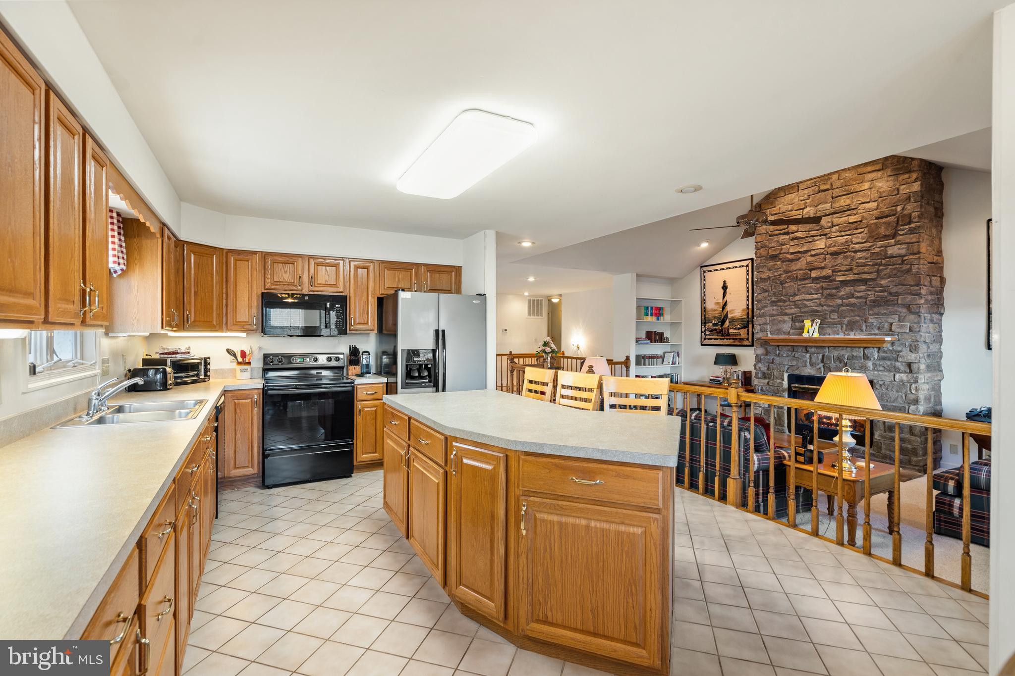 LAKE OF THE WOODS - Residential