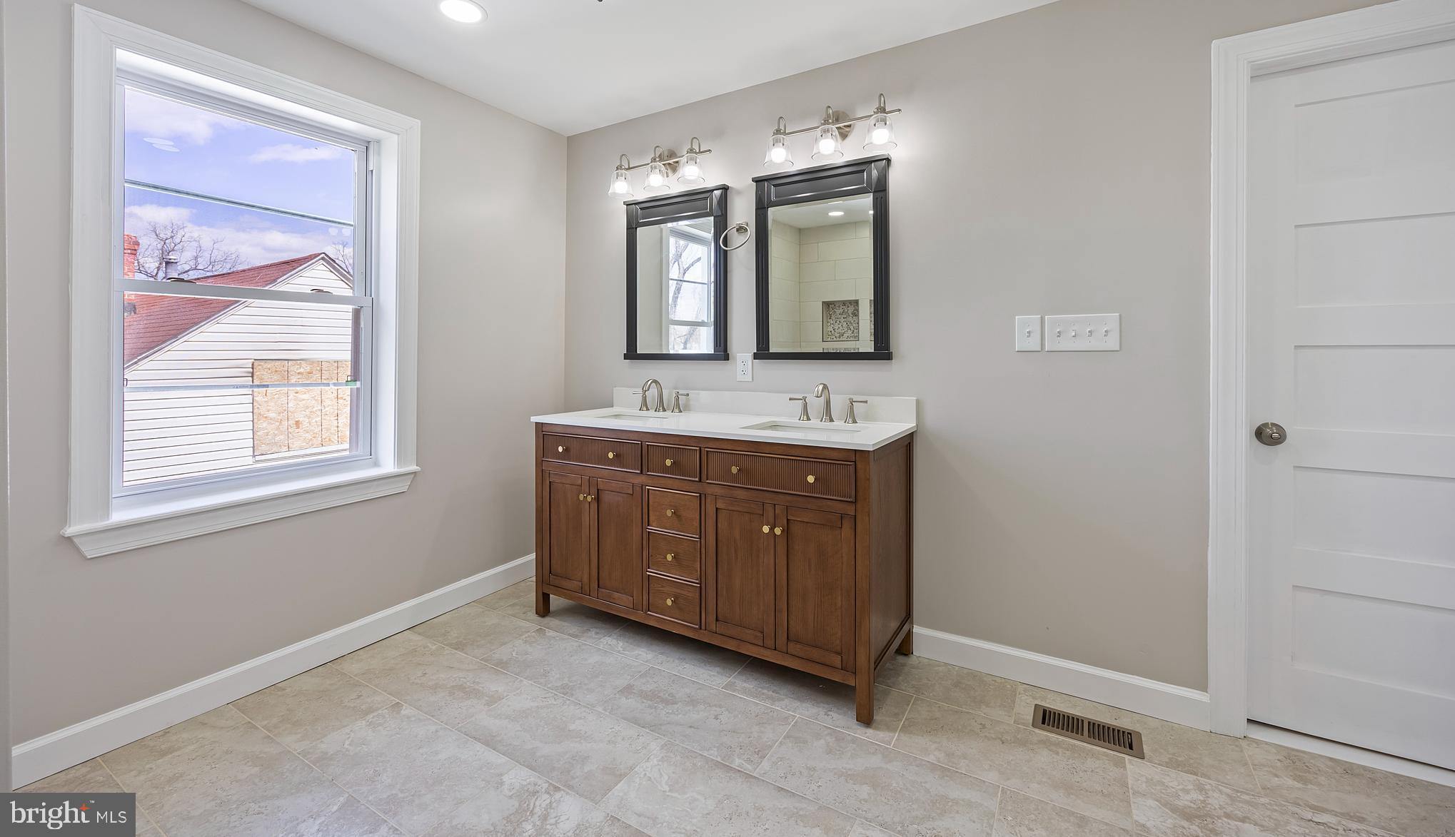 UPPER PARK HEIGHTS - Residential