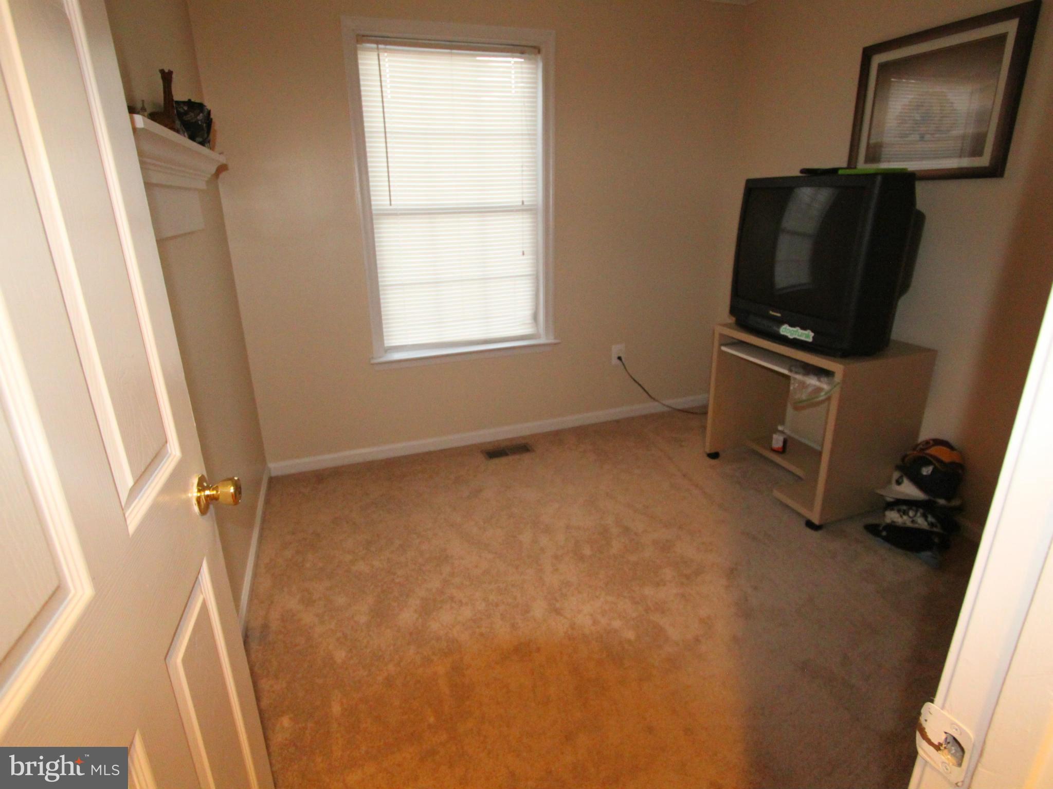 WILLIAMSTOWN - Residential