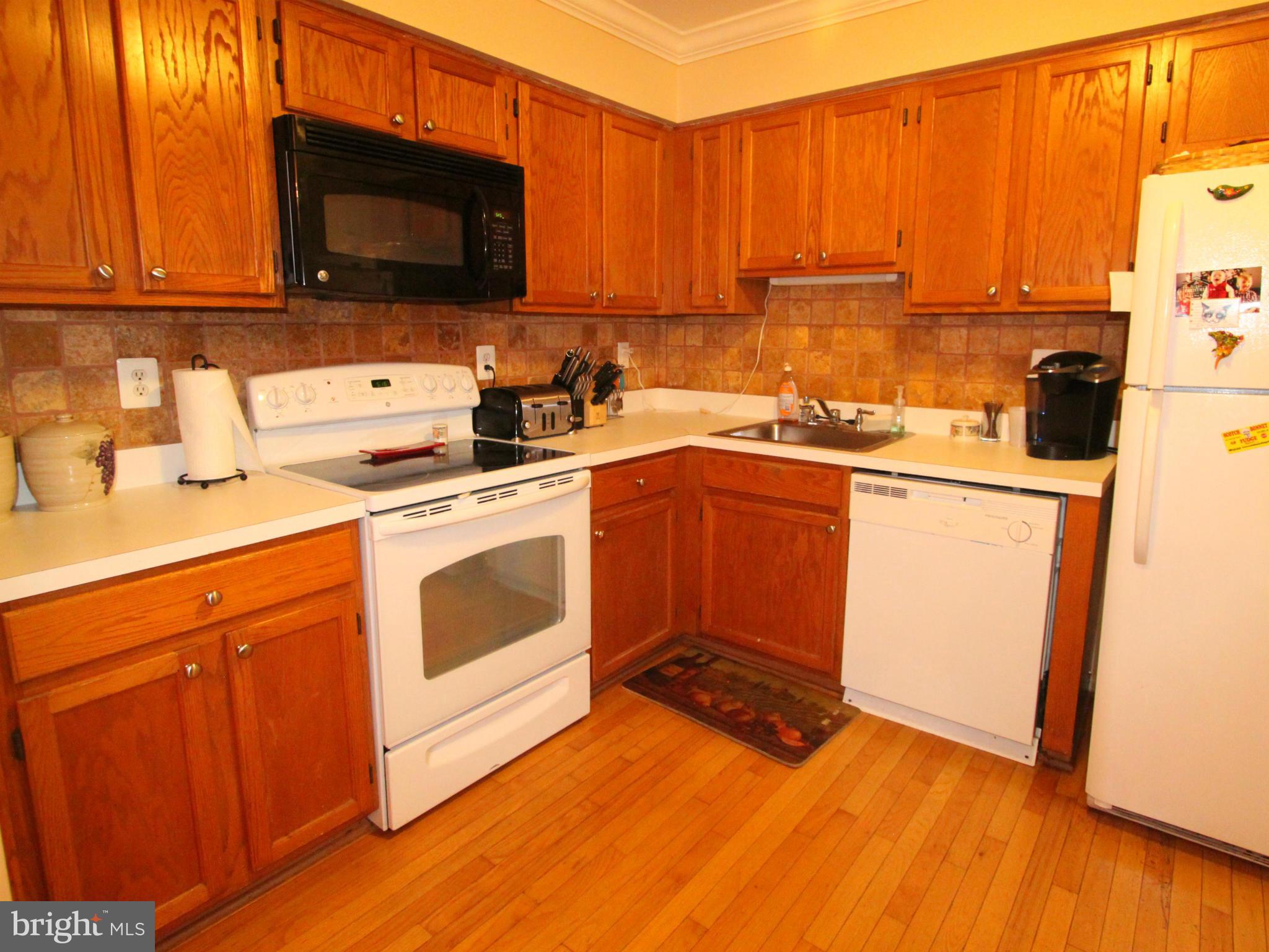 WILLIAMSTOWN - Residential