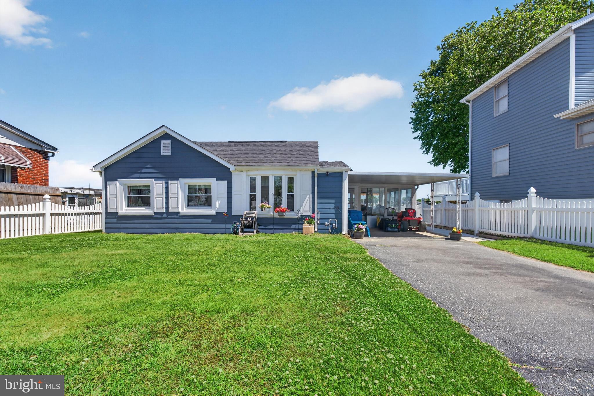 LYNCH POINT - Residential