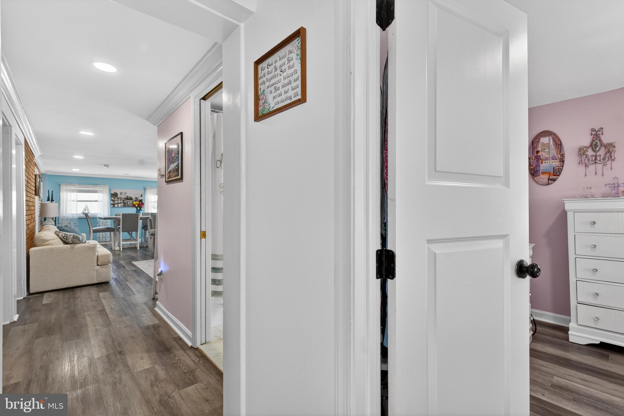 LYNCH POINT - Residential