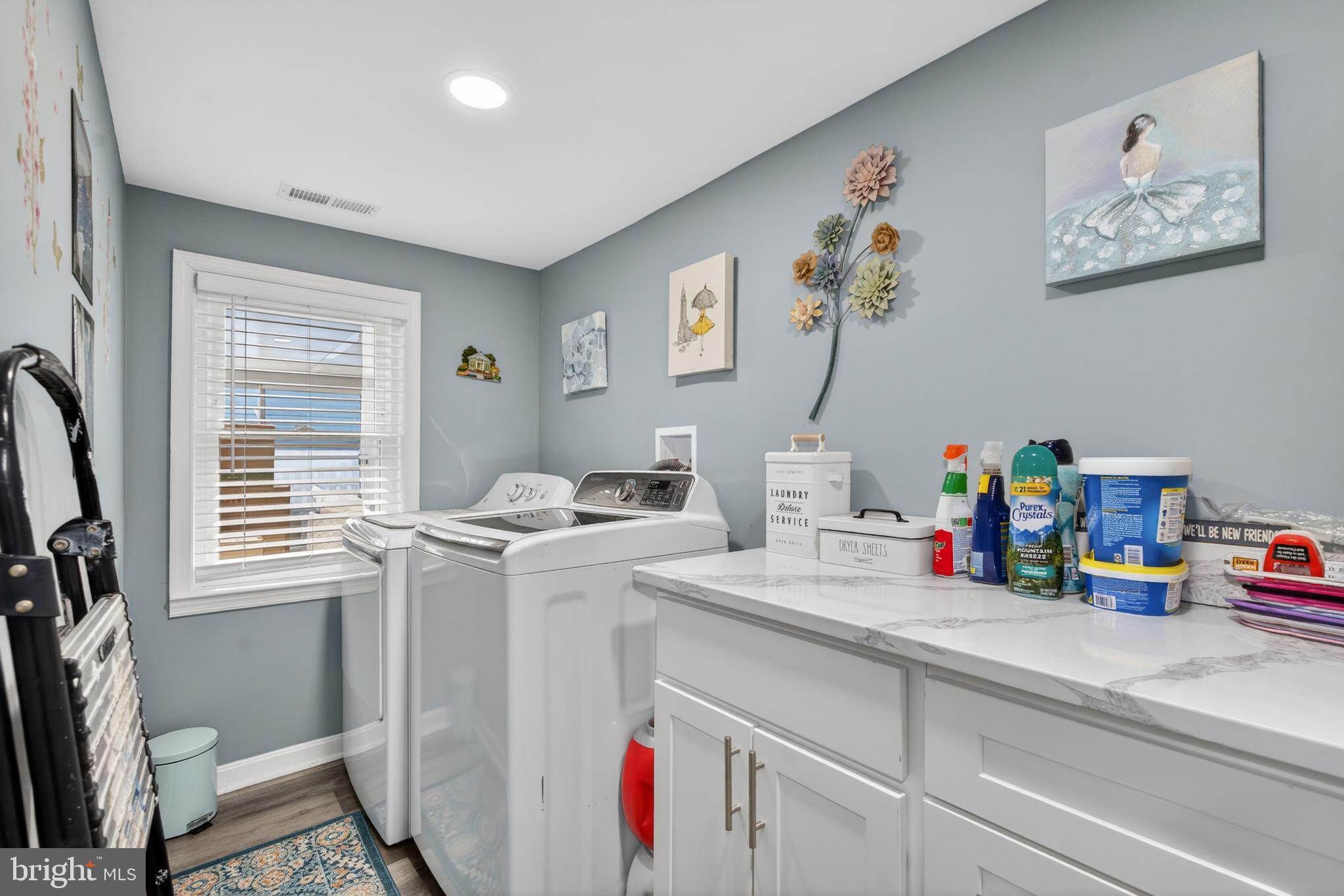 LYNCH POINT - Residential