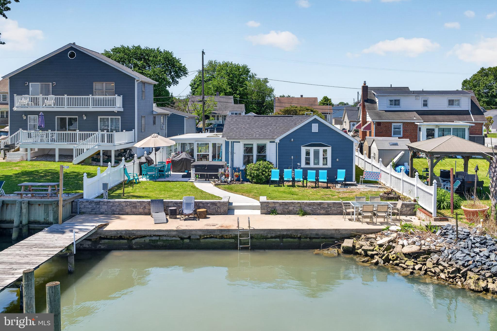 LYNCH POINT - Residential
