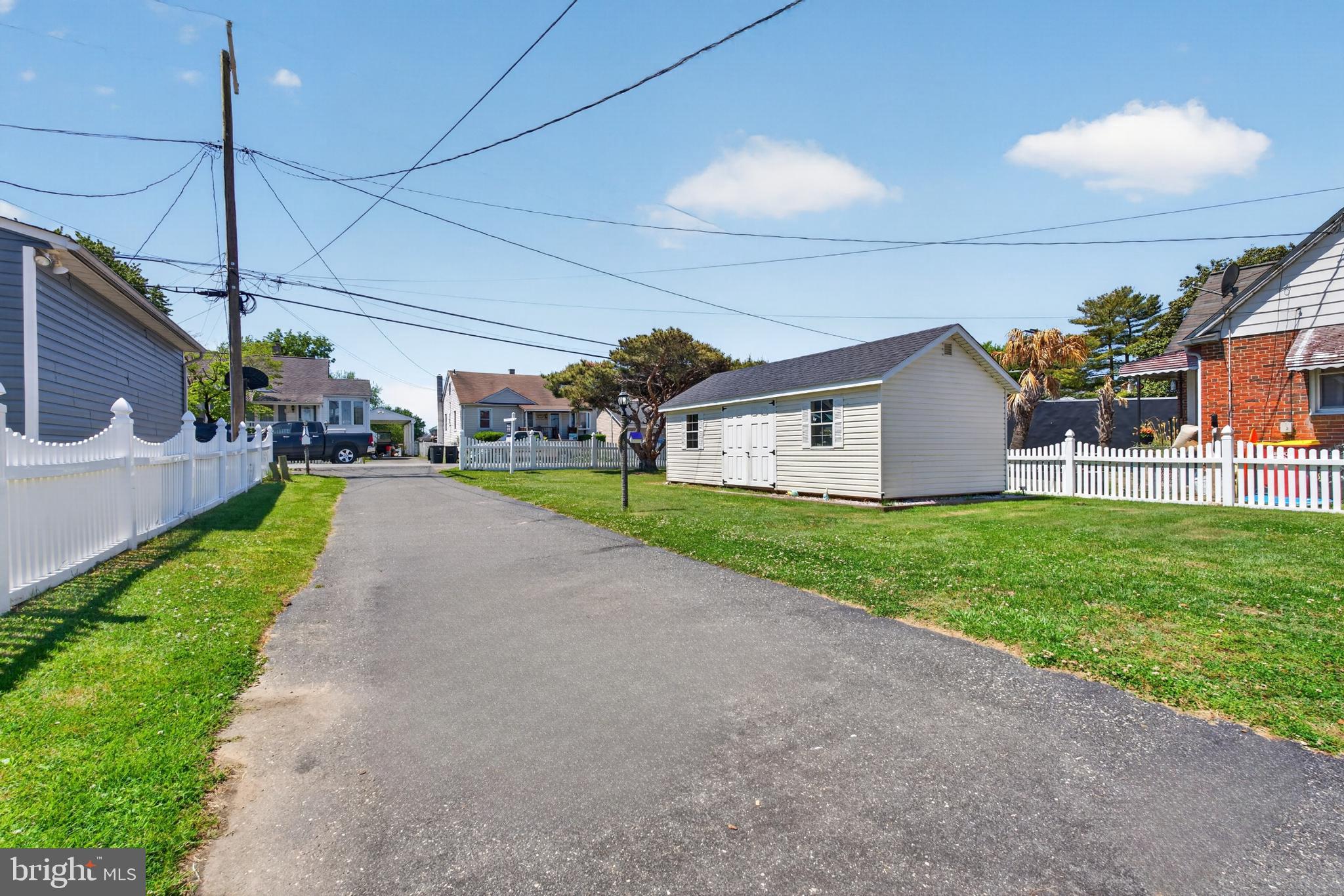 LYNCH POINT - Residential