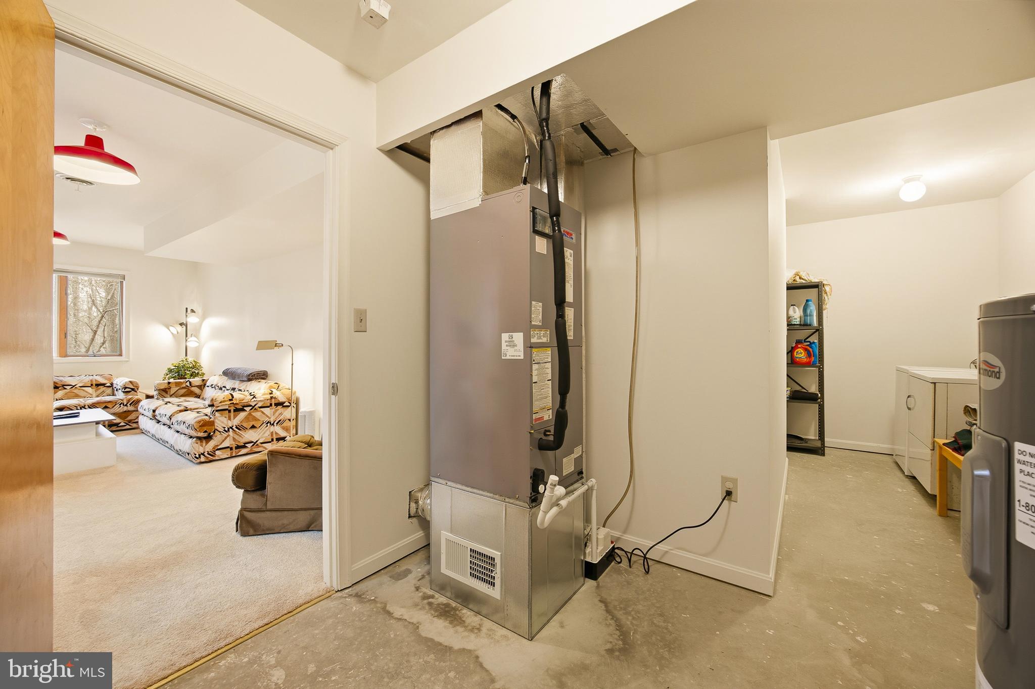 COOLFONT MOUNTAINSIDE - Residential