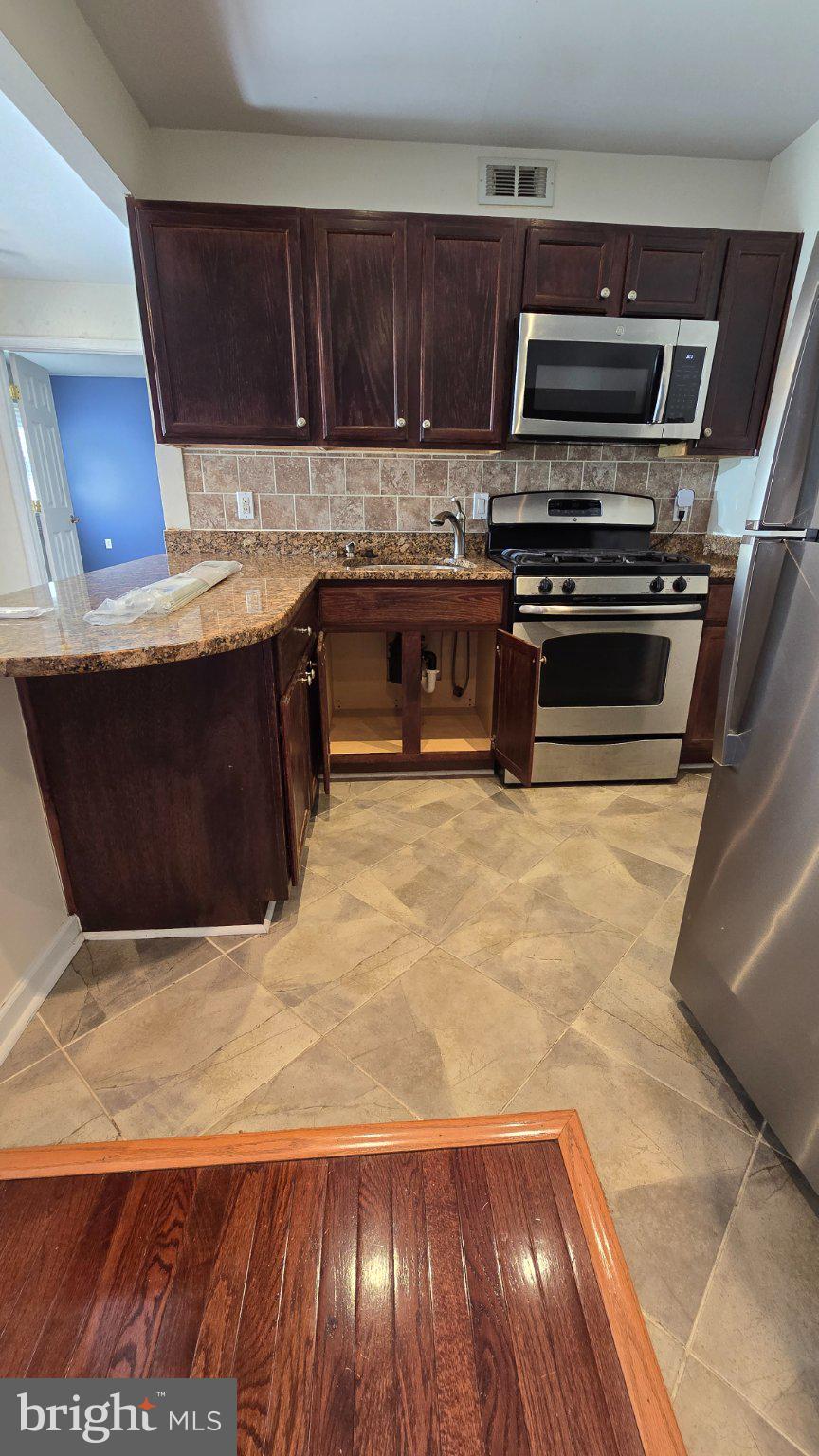 OCCOQUAN RIDGE - Residential