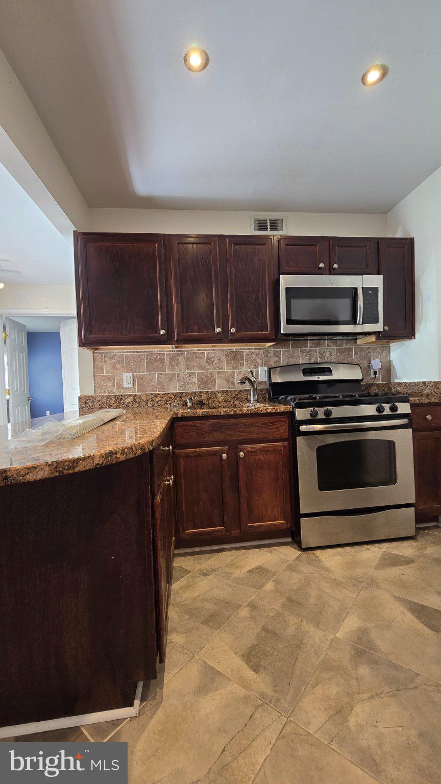 OCCOQUAN RIDGE - Residential