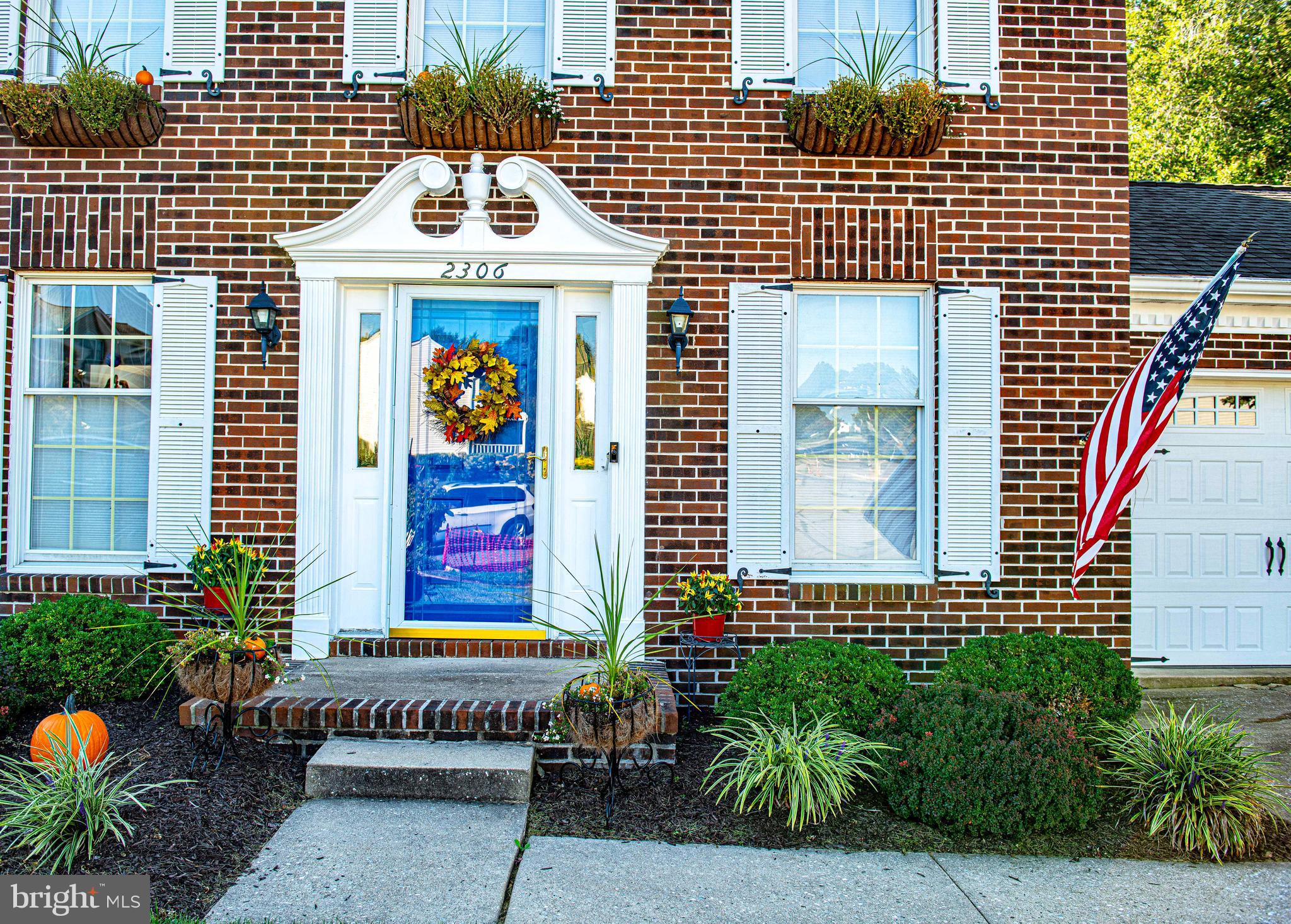 HUNTERS RUN - Residential