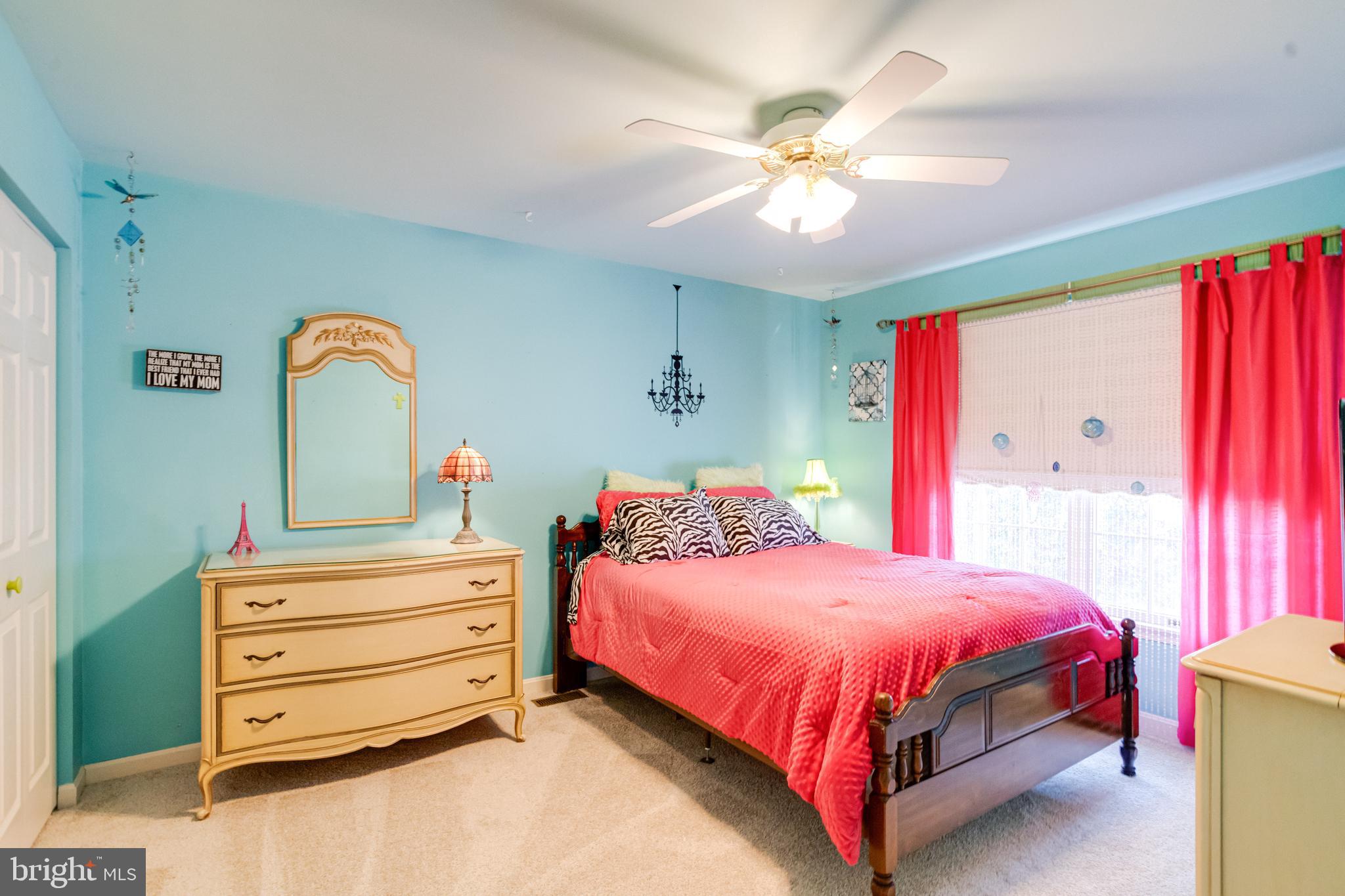 HUNTERS RUN - Residential