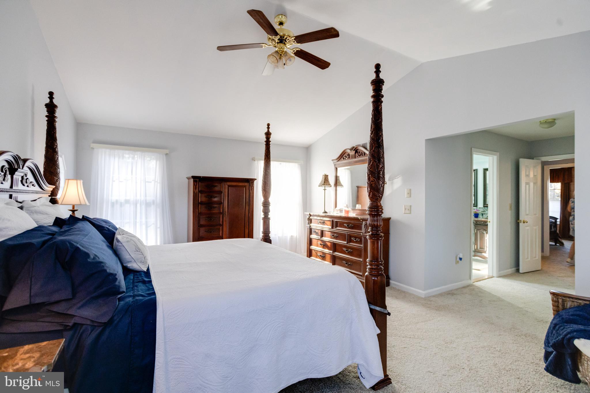 HUNTERS RUN - Residential