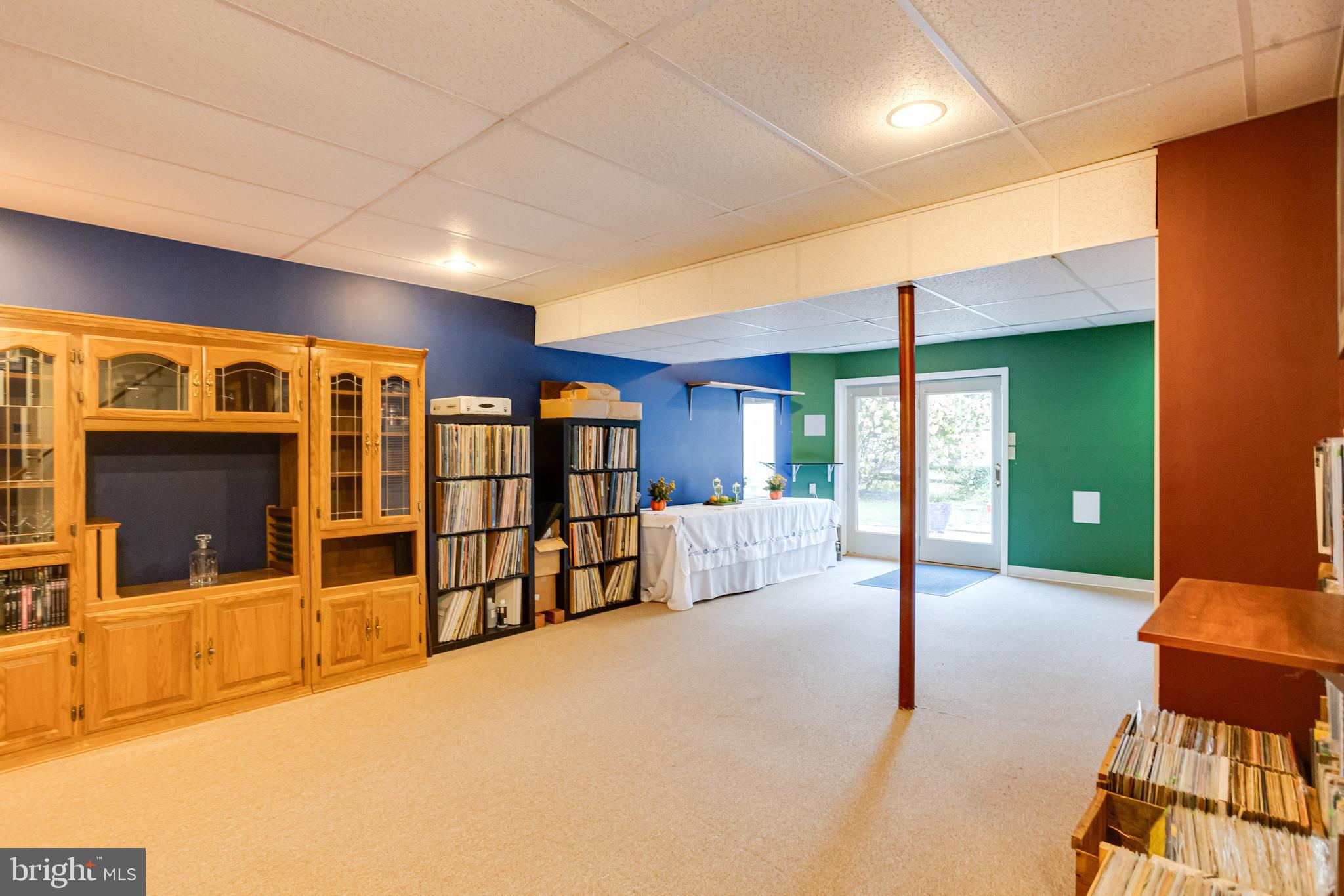 HUNTERS RUN - Residential