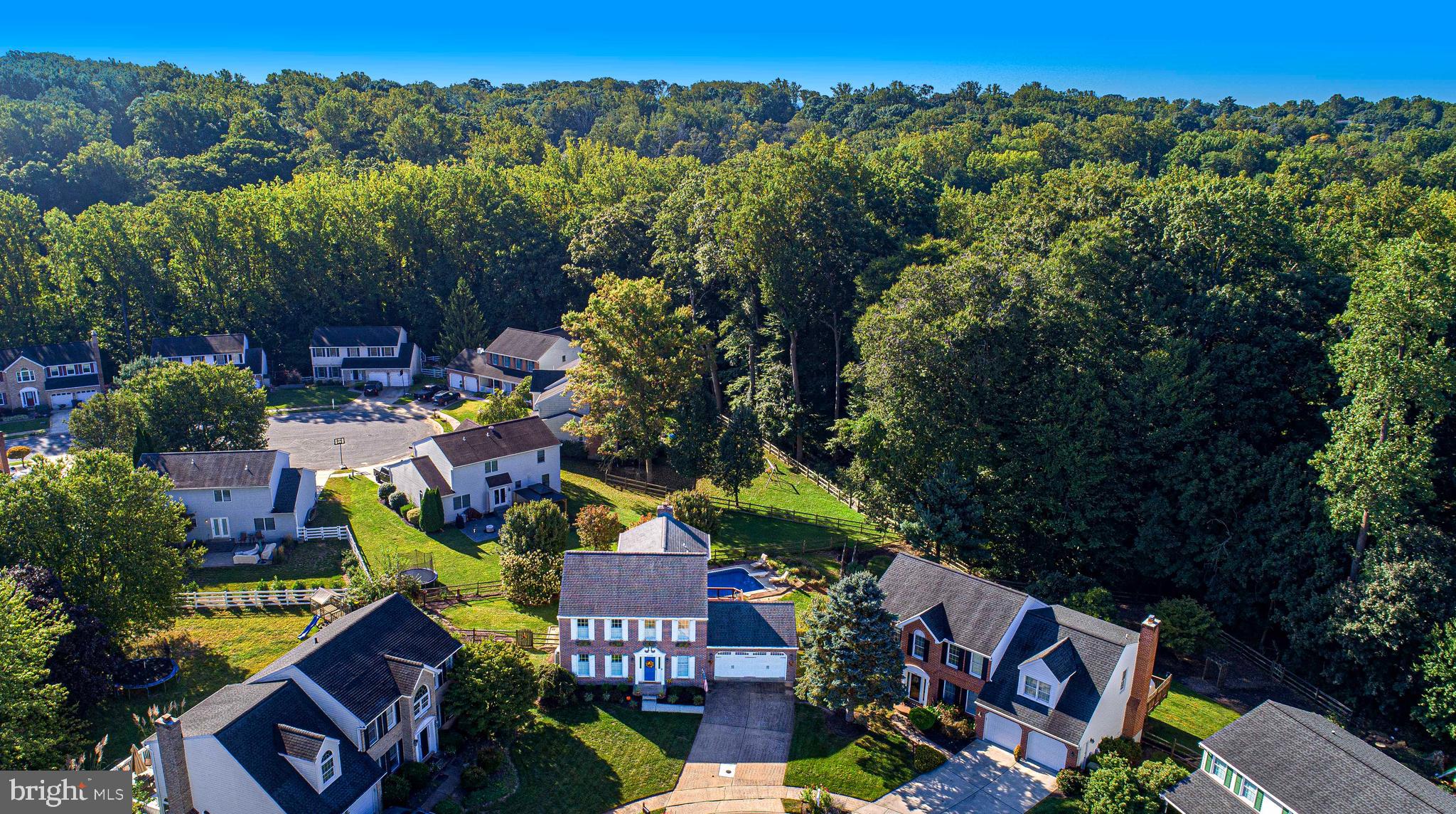 HUNTERS RUN - Residential