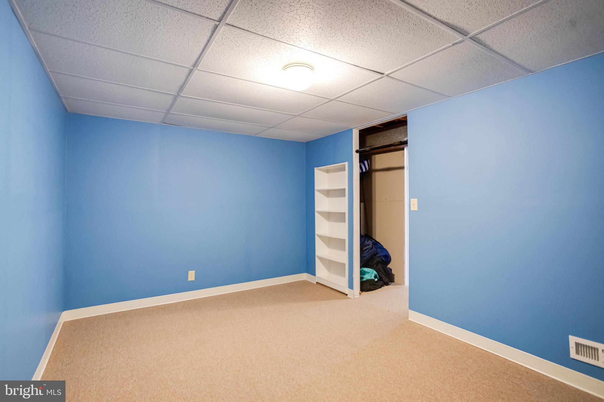 HUNTERS RUN - Residential