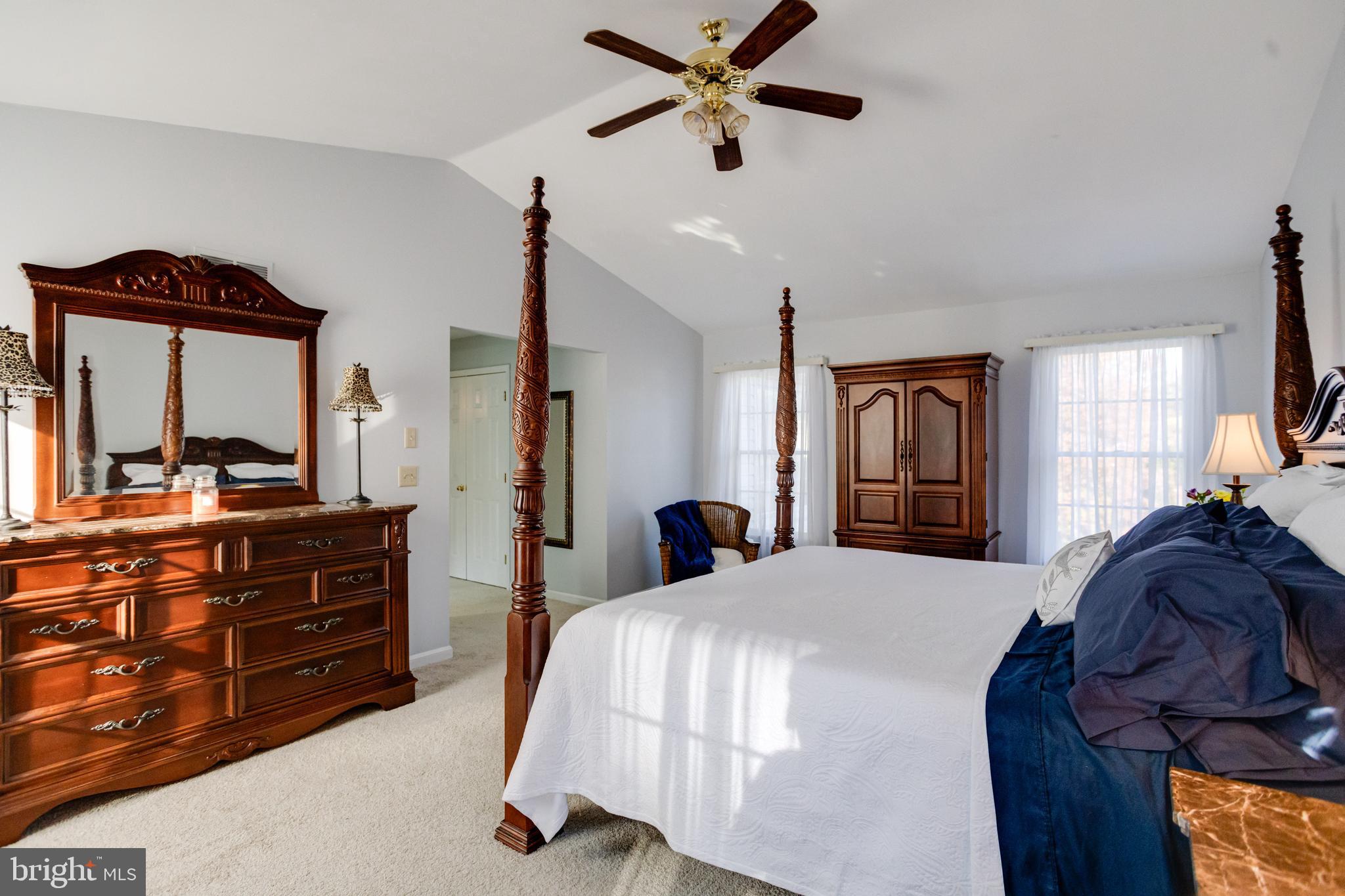 HUNTERS RUN - Residential