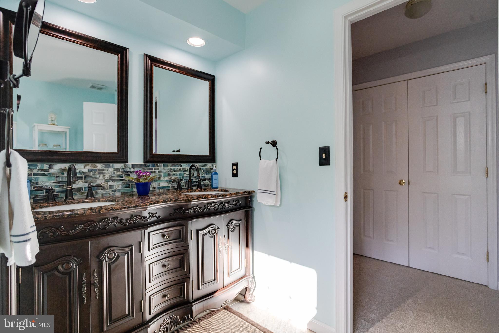 HUNTERS RUN - Residential