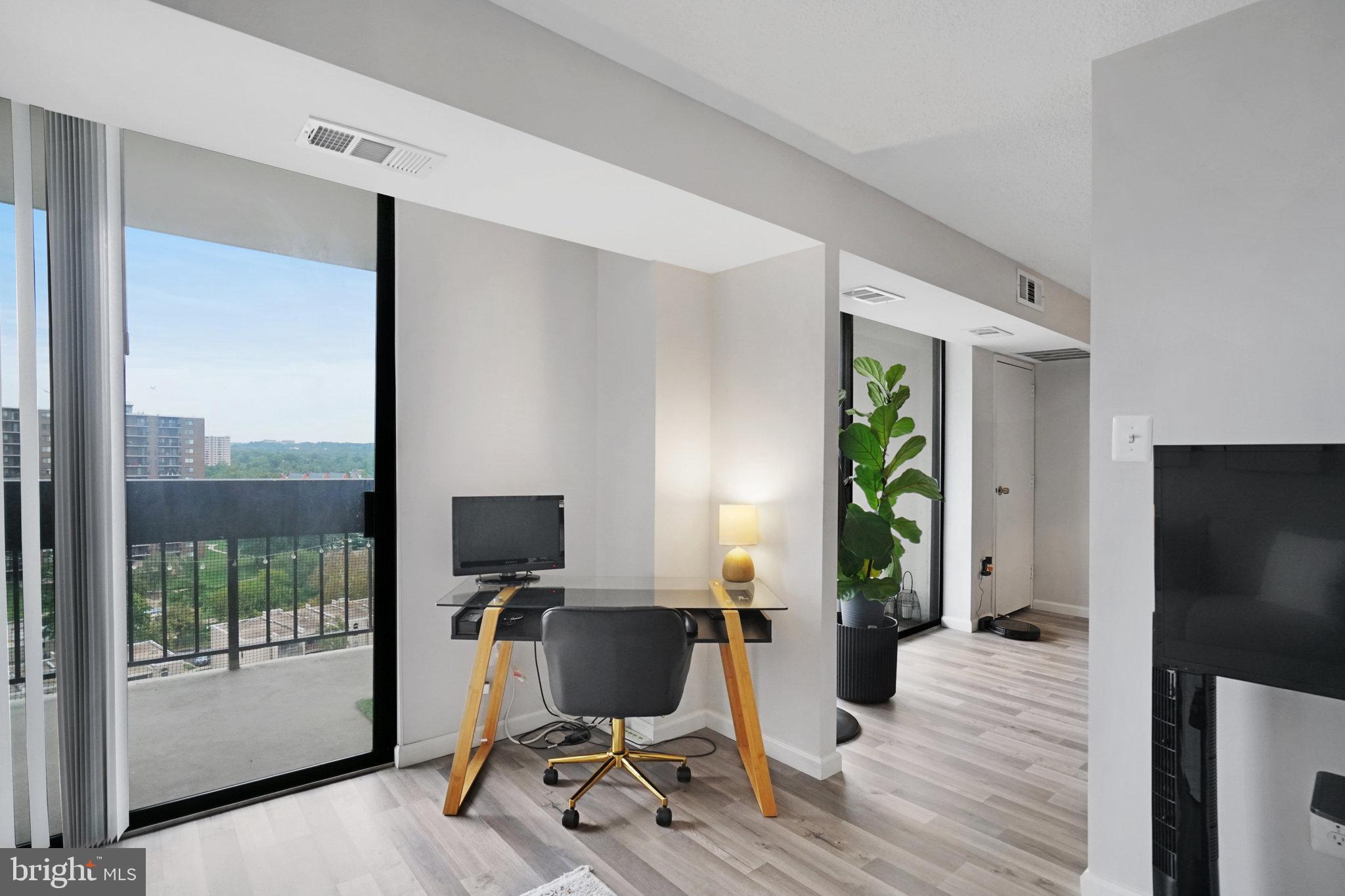 GREENHOUSE - Residential