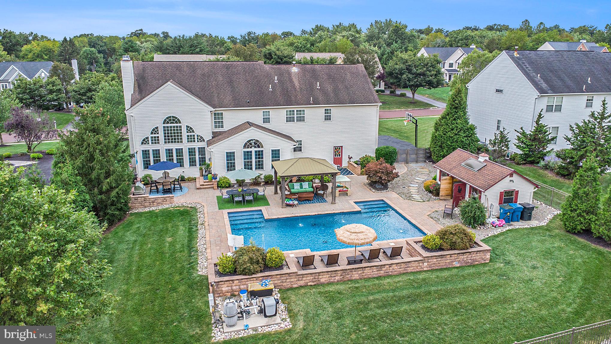 BARRINGTON ESTATES - Residential