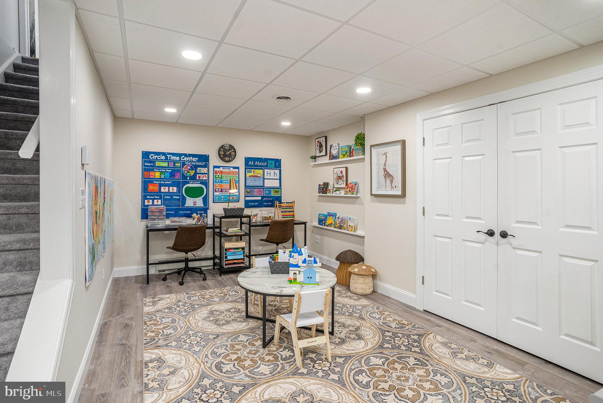 BARRINGTON ESTATES - Residential