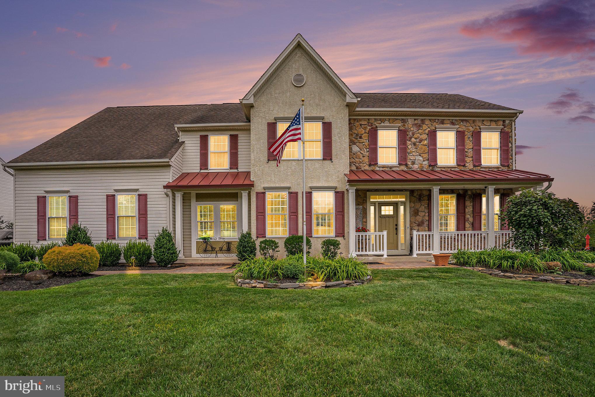 BARRINGTON ESTATES - Residential