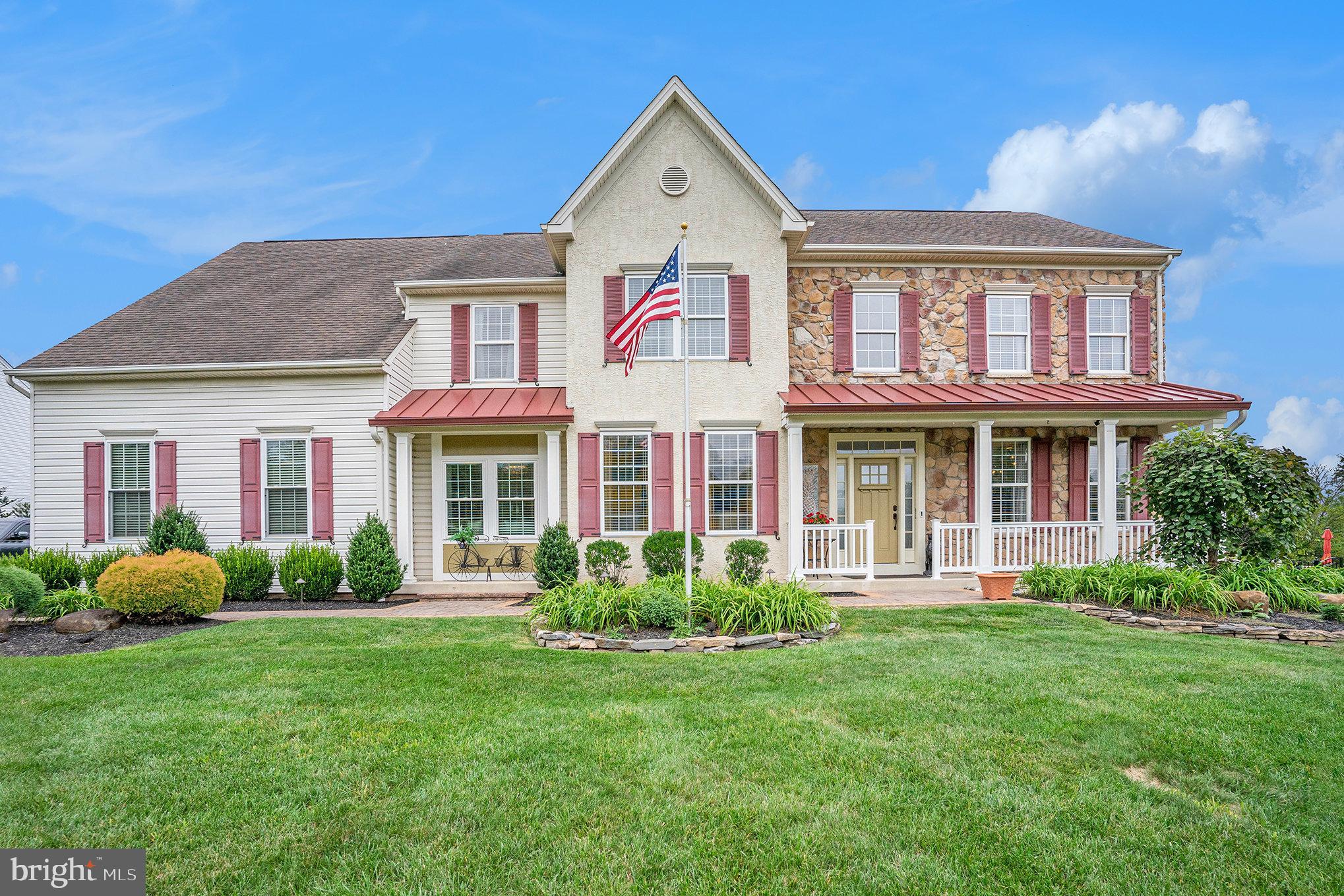 BARRINGTON ESTATES - Residential