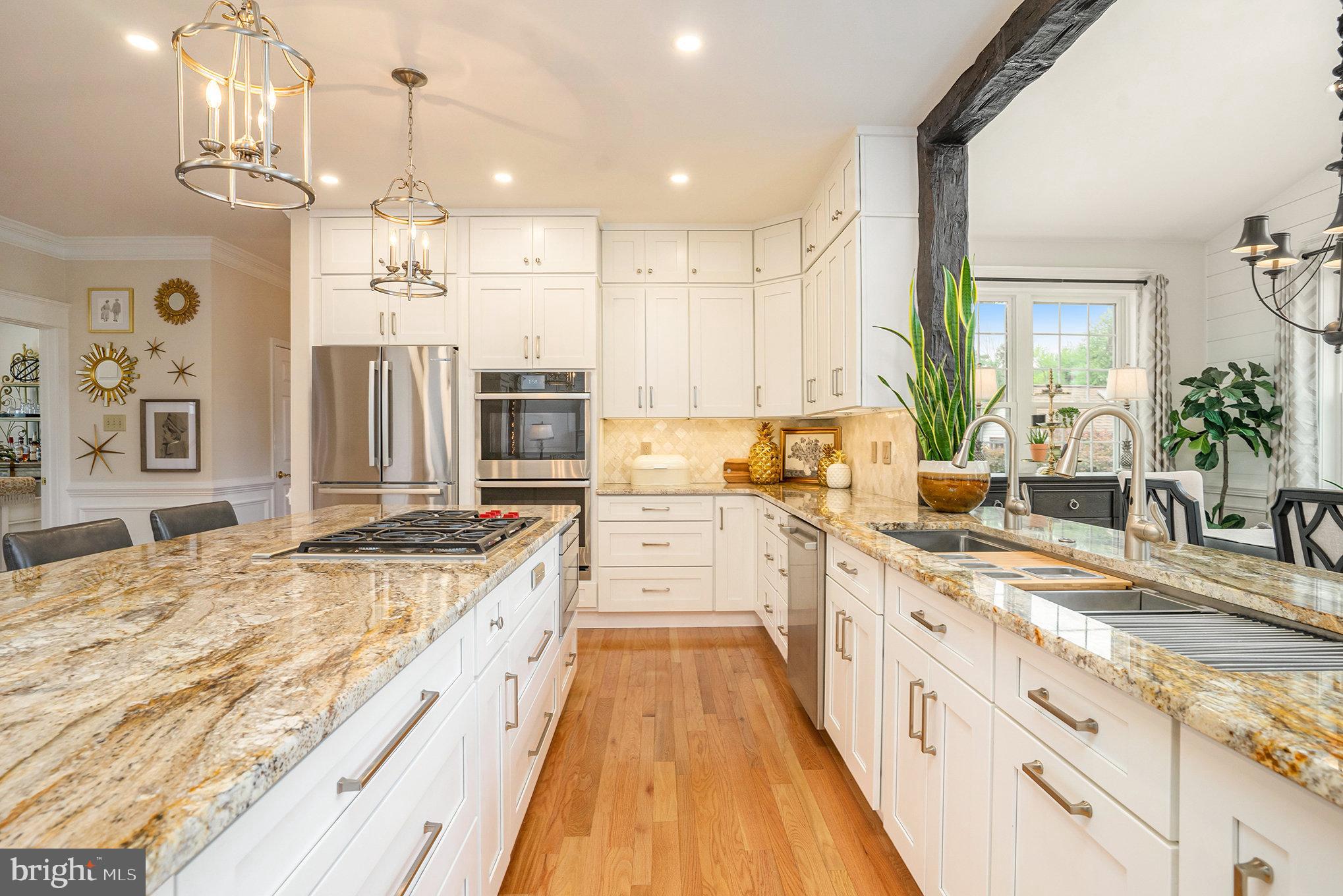 BARRINGTON ESTATES - Residential