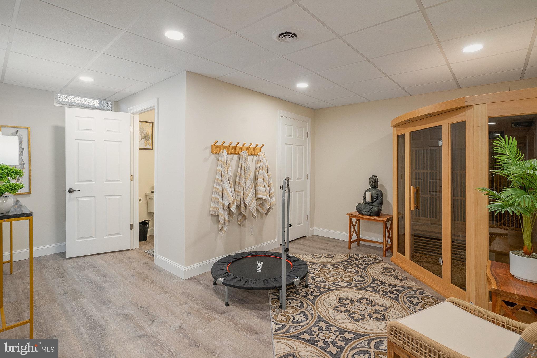 BARRINGTON ESTATES - Residential