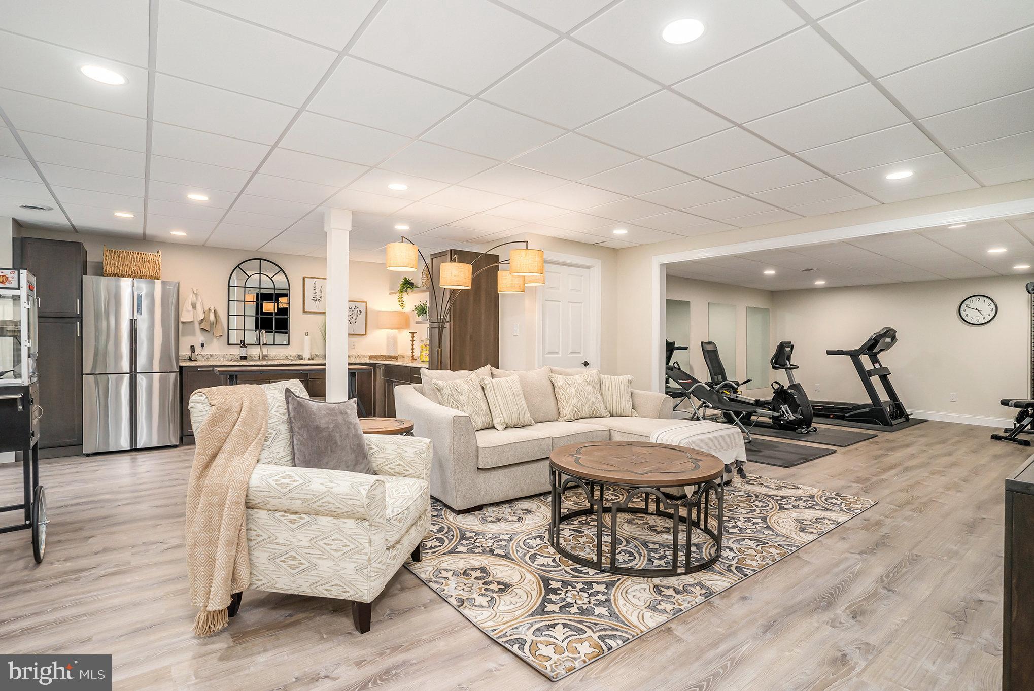 BARRINGTON ESTATES - Residential