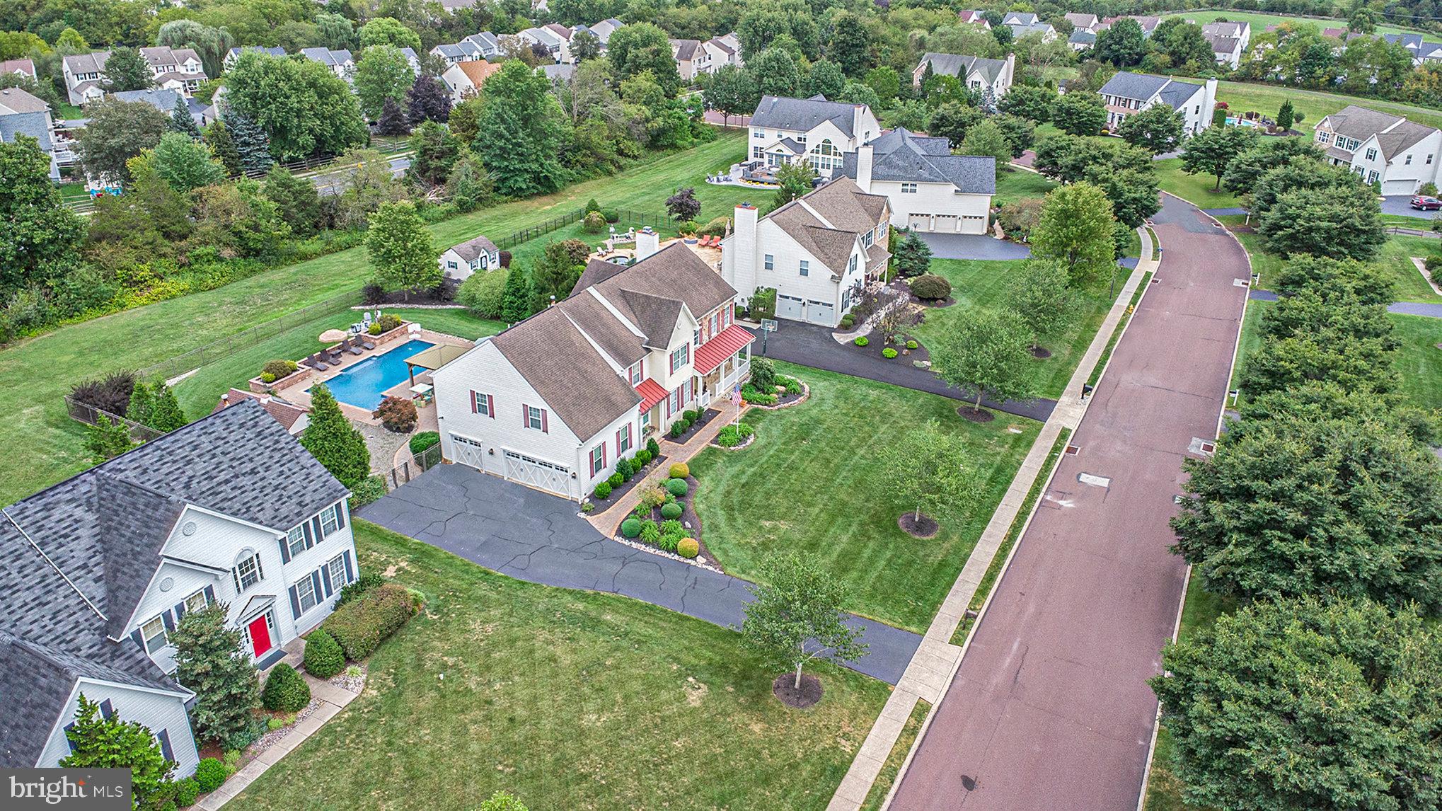 BARRINGTON ESTATES - Residential