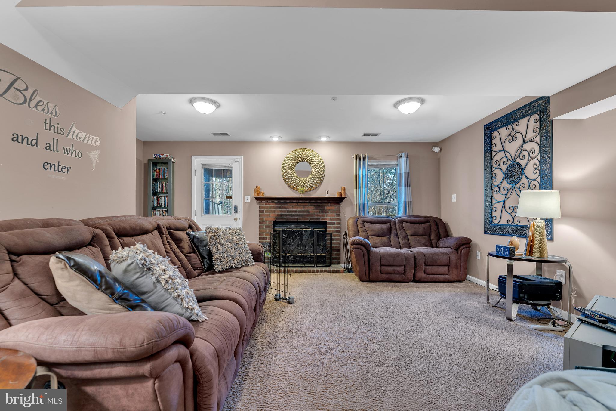 LAKEWOOD EST SUB - Residential Lease