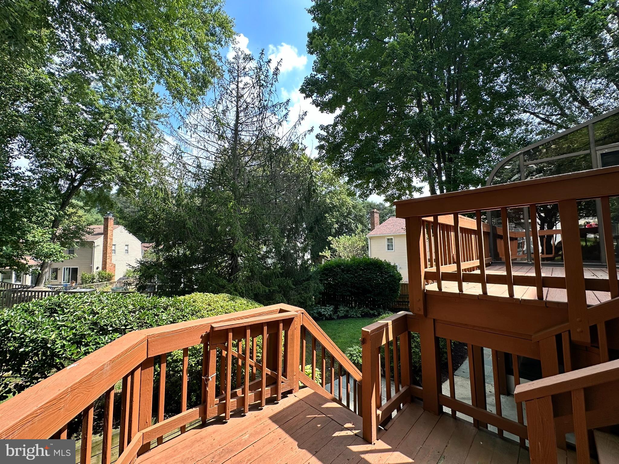 LONG BRANCH - Residential