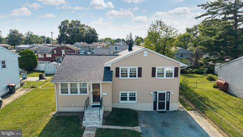 Photo of 96 Memorial Drive, NEW CASTLE, DE 19720 (MLS # DENC2090274)