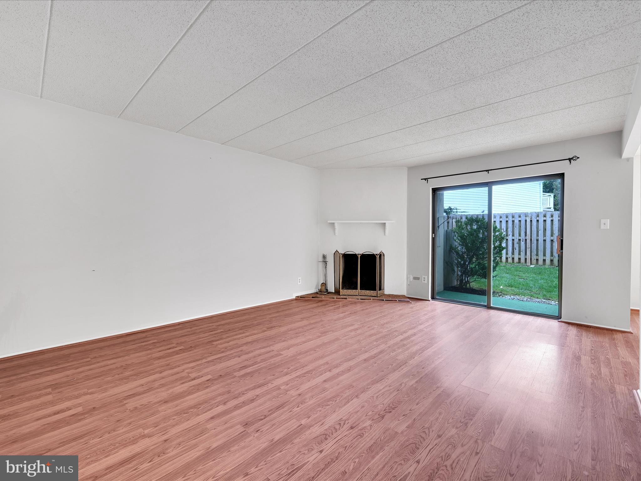 411 W CONESTOGA ROAD 33