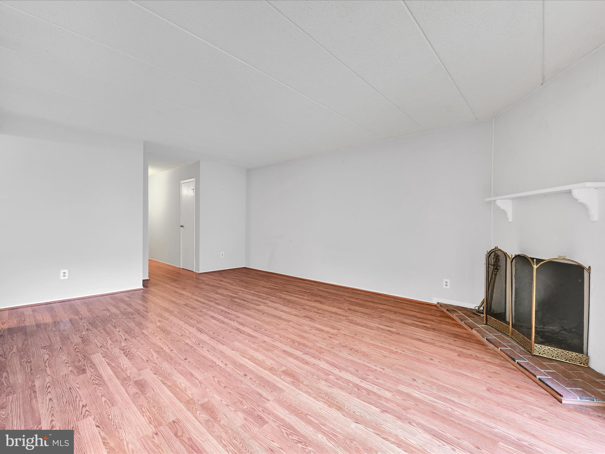 411 W CONESTOGA ROAD 33