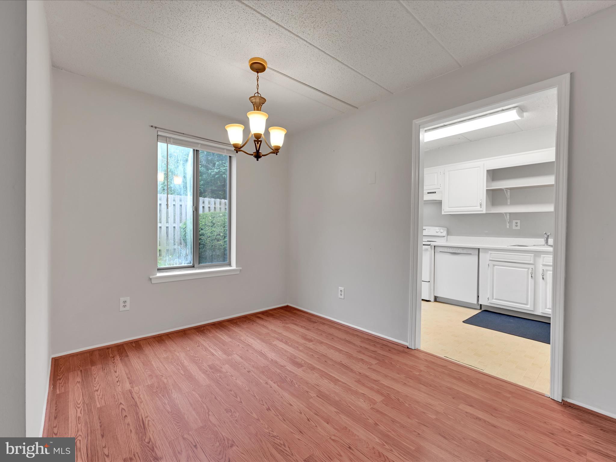 DEVON GREEN - Residential Lease