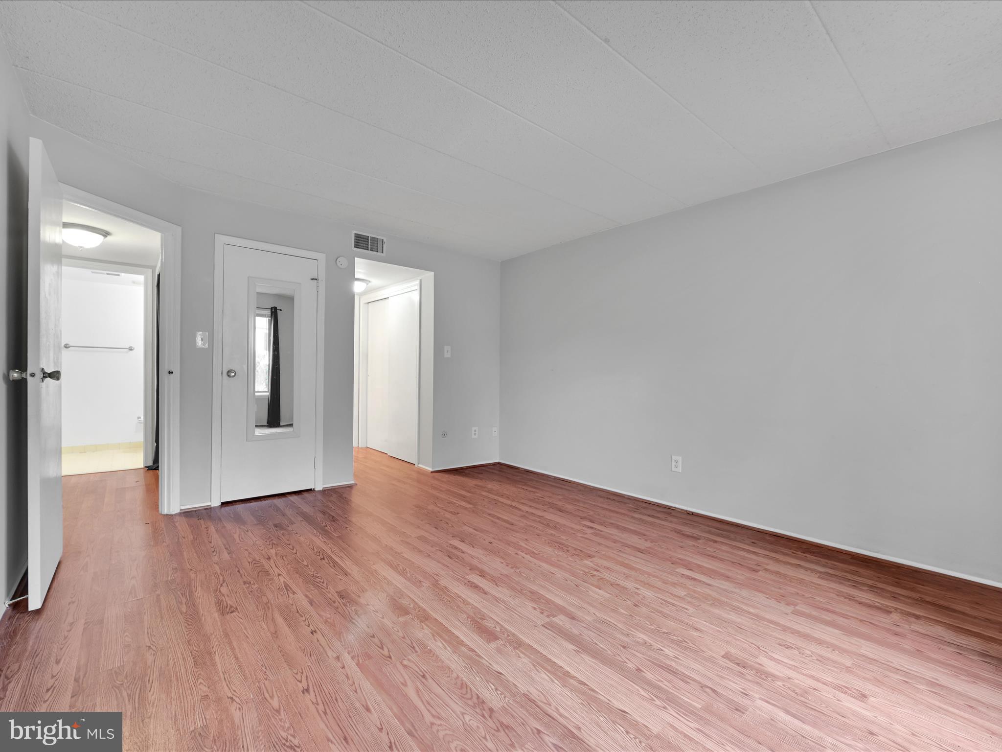 DEVON GREEN - Residential Lease