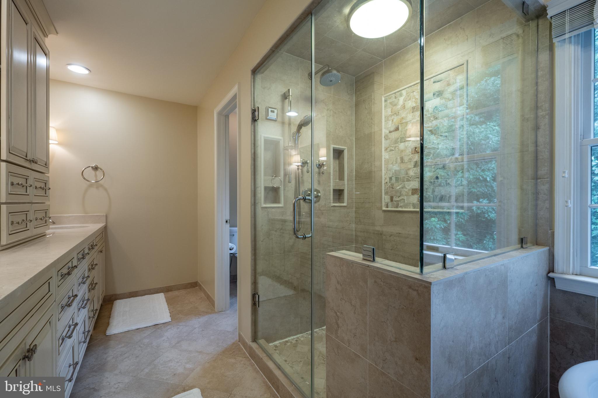 BARRINGTON - Residential