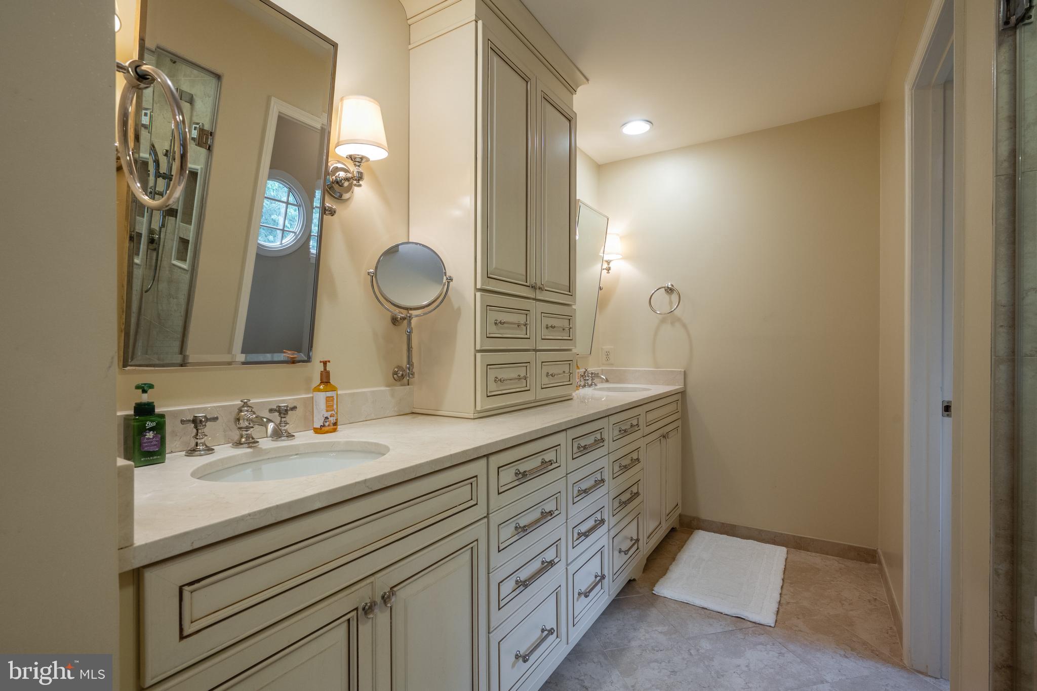 BARRINGTON - Residential