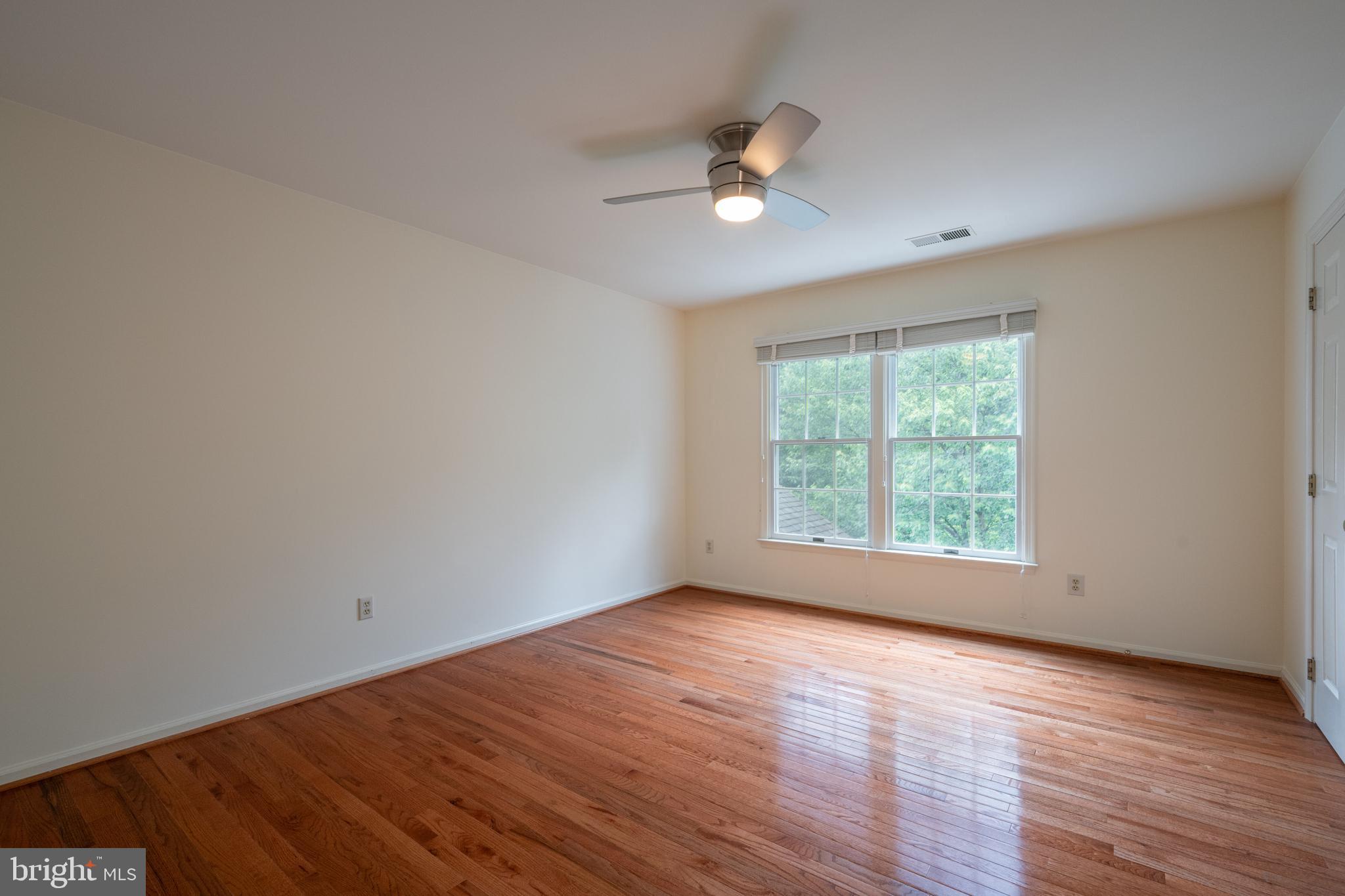 BARRINGTON - Residential